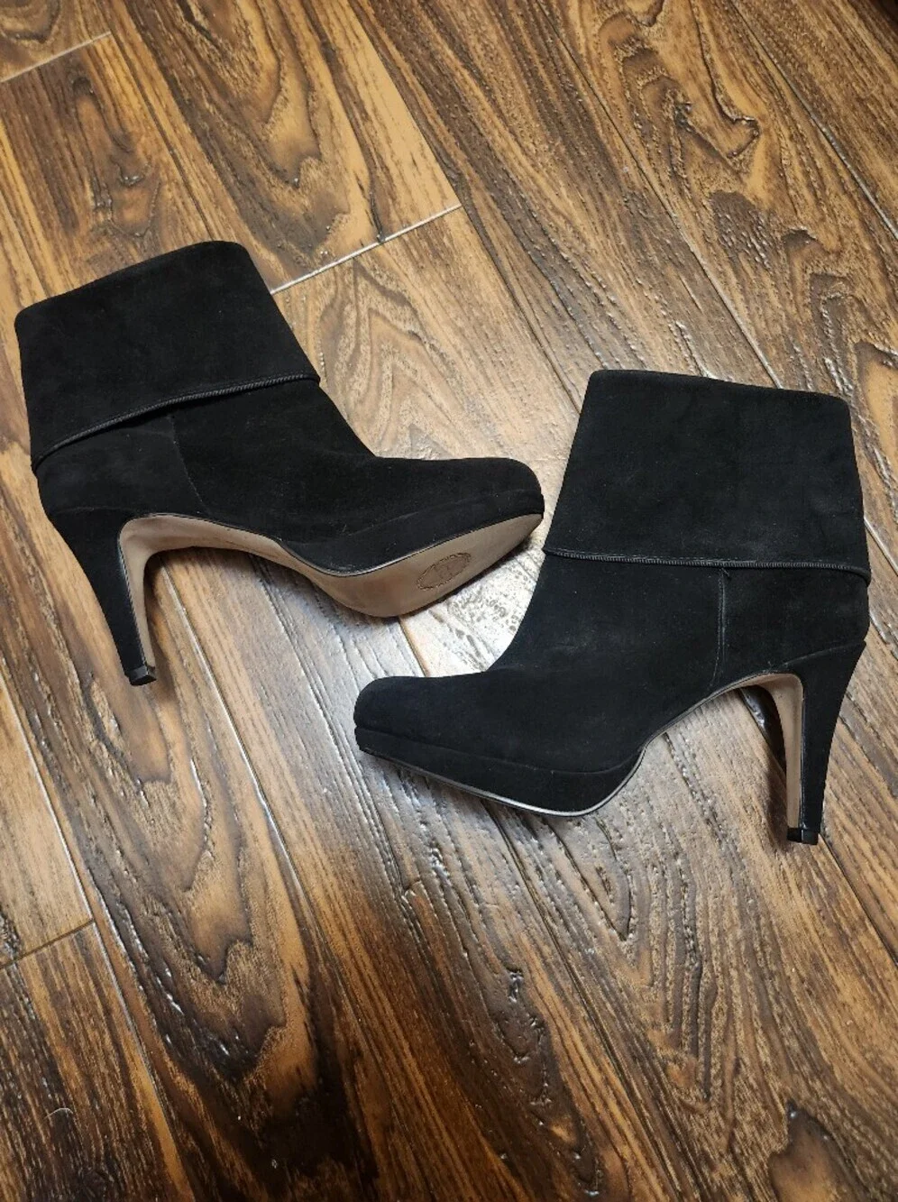 Adrienne Vittadini Black Suede Platform Ankle Booties Sz 8 NWOT